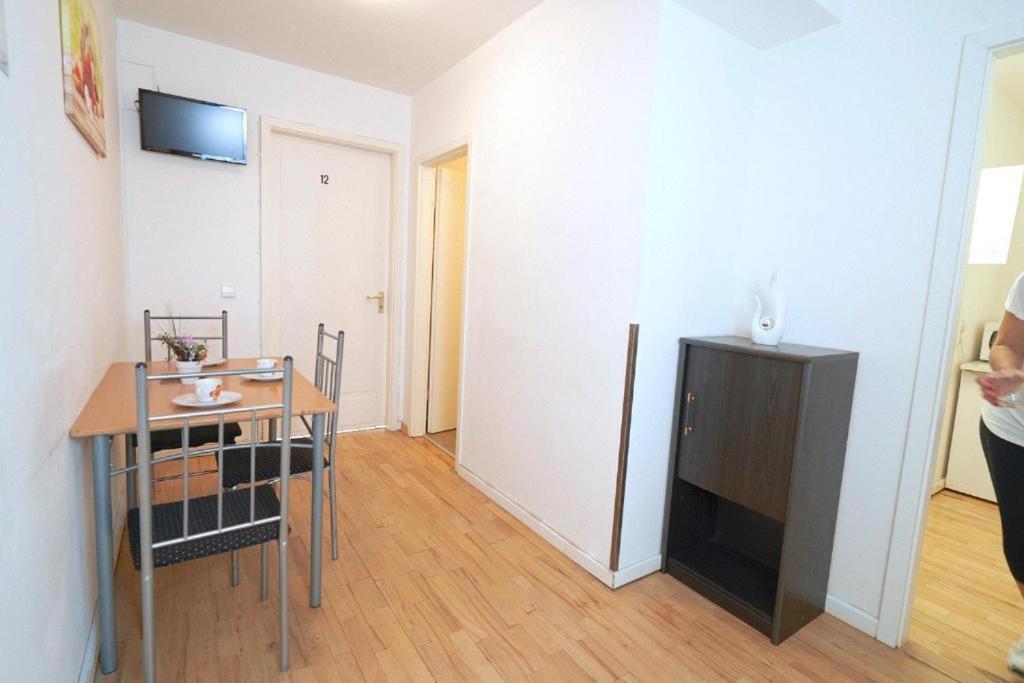 Bnb Potsdamer Platz Rooms & Apartments Berlino Esterno foto